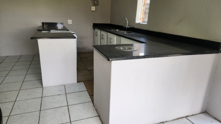 1 Bedroom Property for Sale in Krokodildrift A H North West